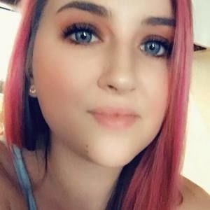 Meet your Posher, Natali